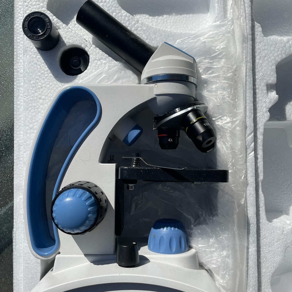 Like New Beginner Level Microscope